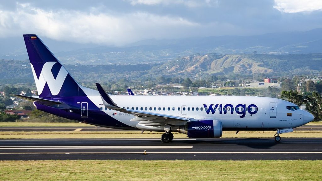 Avión Boeing 737 de Wingo, matrícula HP-1524CMP
